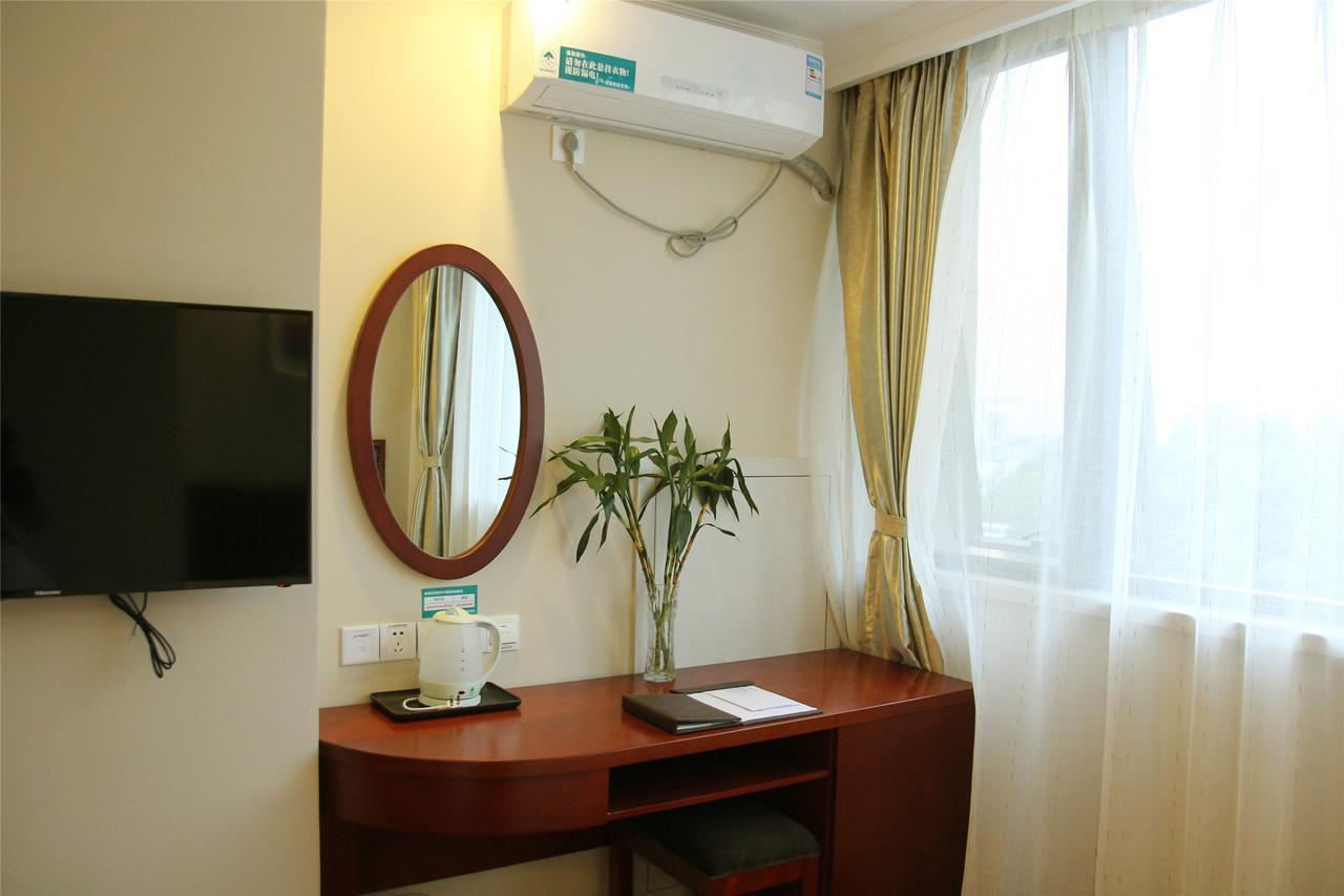 Greentree Inn Jiangsu Wuxi Hubin Business Street Business Hotel Exterior foto