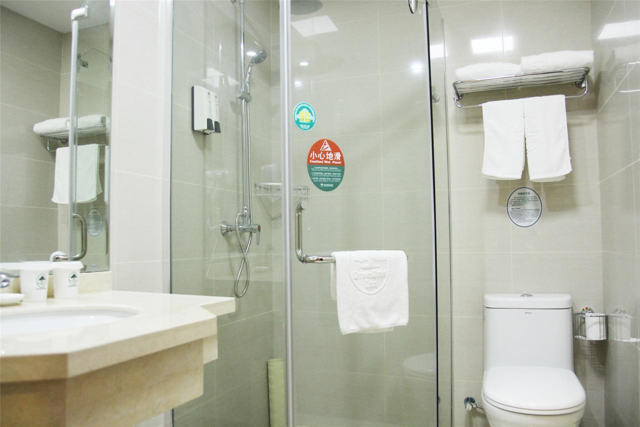 Greentree Inn Jiangsu Wuxi Hubin Business Street Business Hotel Exterior foto