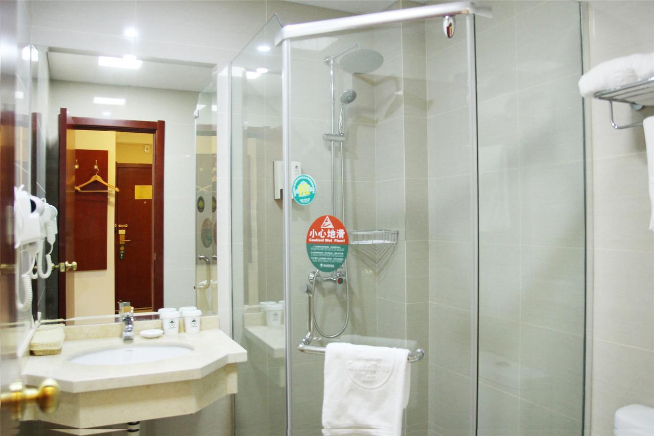 Greentree Inn Jiangsu Wuxi Hubin Business Street Business Hotel Exterior foto
